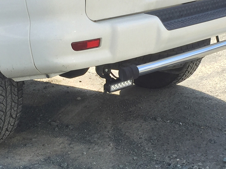 デリカ・18w作業灯バックライト使用